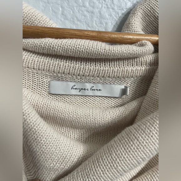 EUC XL Beige Cowl Neck Sweater - Picture 4 of 7
